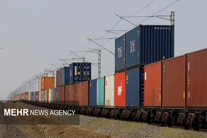 انتقاد از روایتهای نادرست راه آهن ضعف ها با آمارسازی پوشانده نمی شود